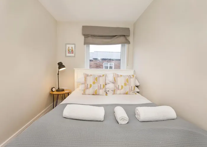 Lägenhet Compton Luxury Apartment-free Parking York