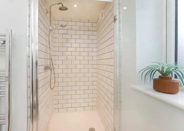 Lägenhet Compton Luxury Apartment-free Parking